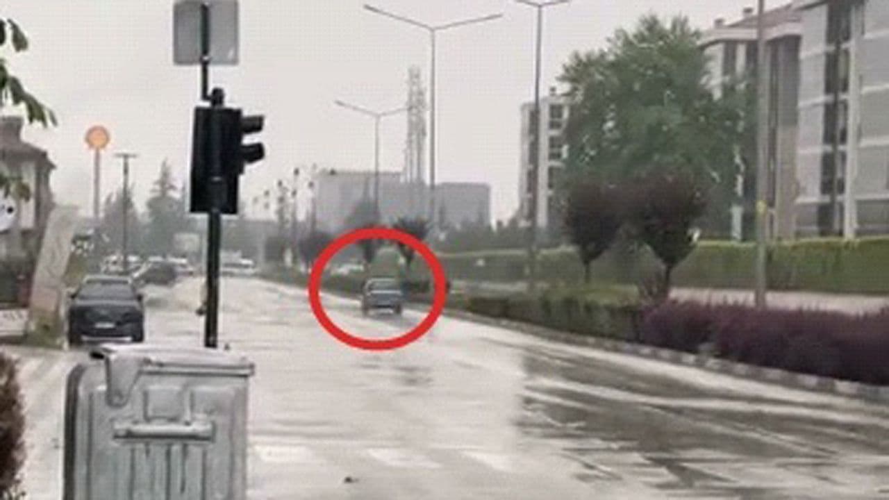 Bursa İnegöl'de ters yönde giden otomobil, trafik ihlali, ceza