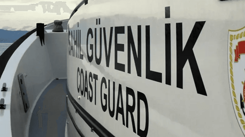 Karadeniz'de Türk Balıkçı Teknesine Saldırı: 1 Kişi Hayatını Kaybetti, 4 Yaralı
