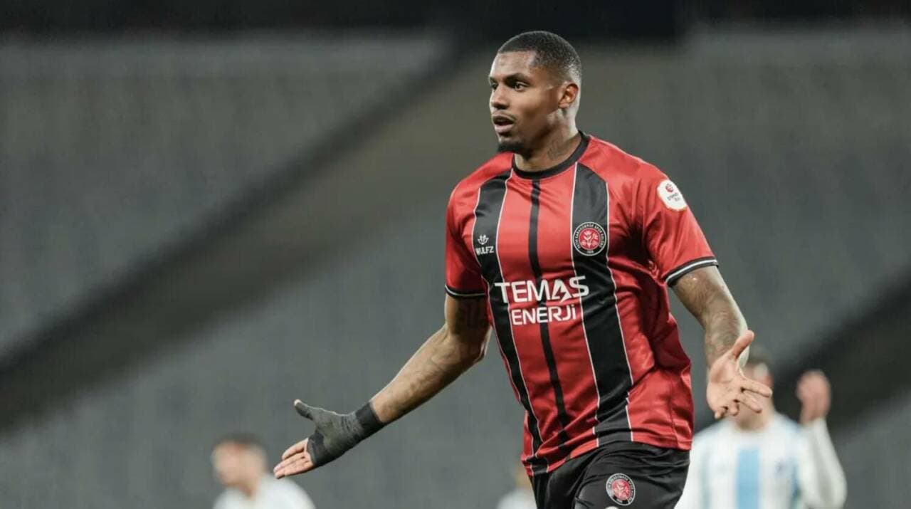Bursaspor'un Transfer Gündeminde Eski Gol Kralı Wesley Moares İddiası