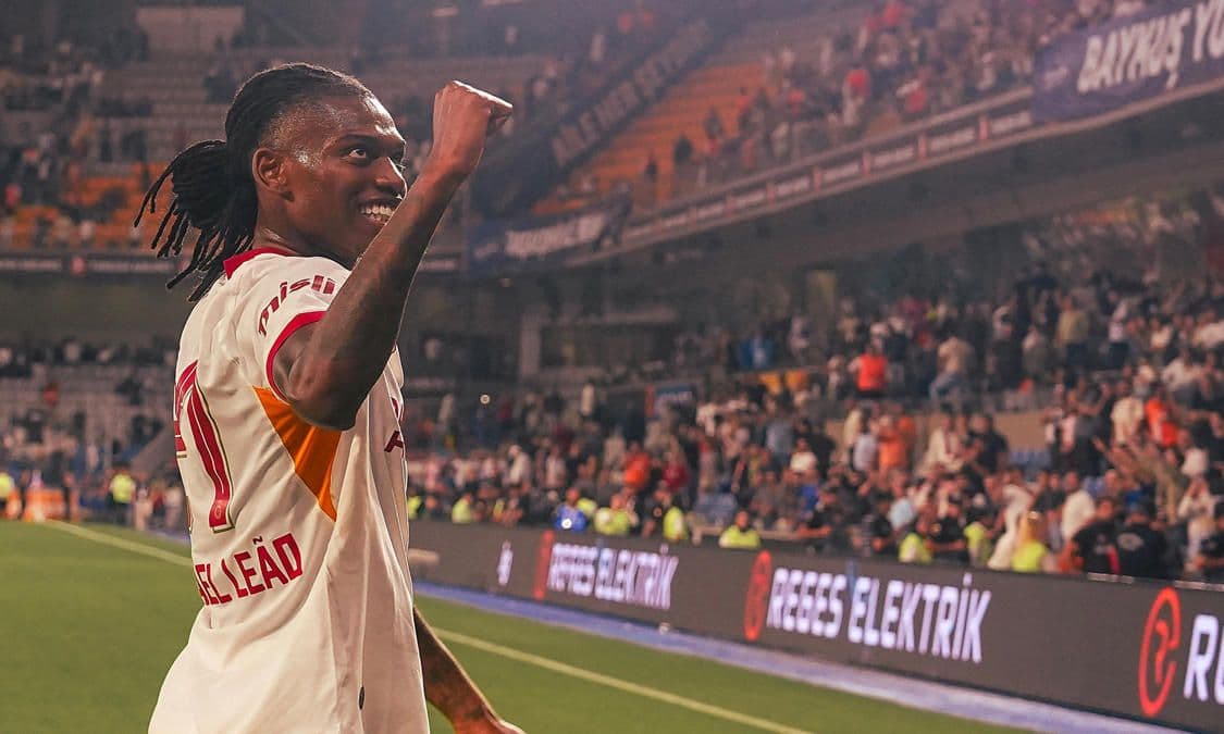 Rafael Leao'dan Galatasaray ve Okan Buruk'a Övgüler: "Güven Verdi, Mutluyum"