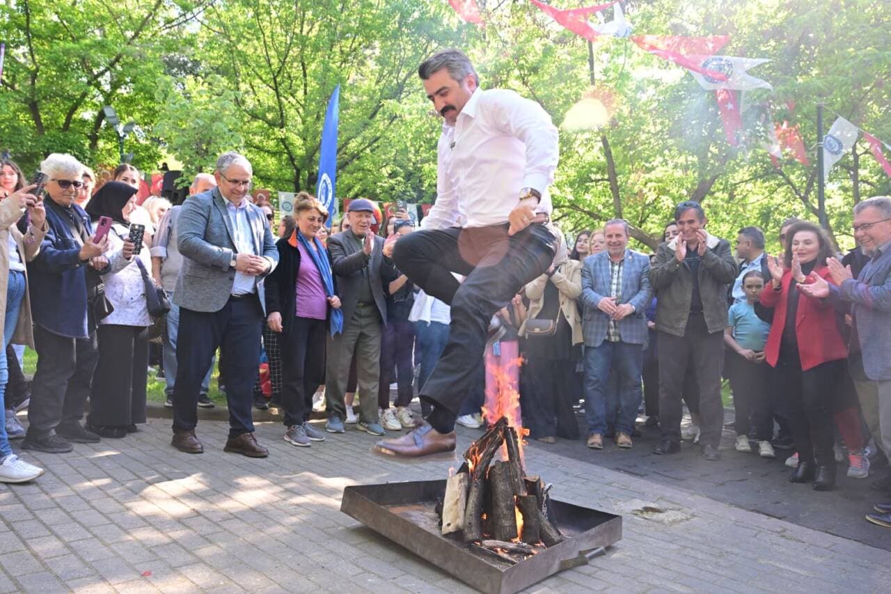 Yıldırım'da Geleneksel Hıdırellez Şenlikleri Büyük Coşkuyla Kutlandı