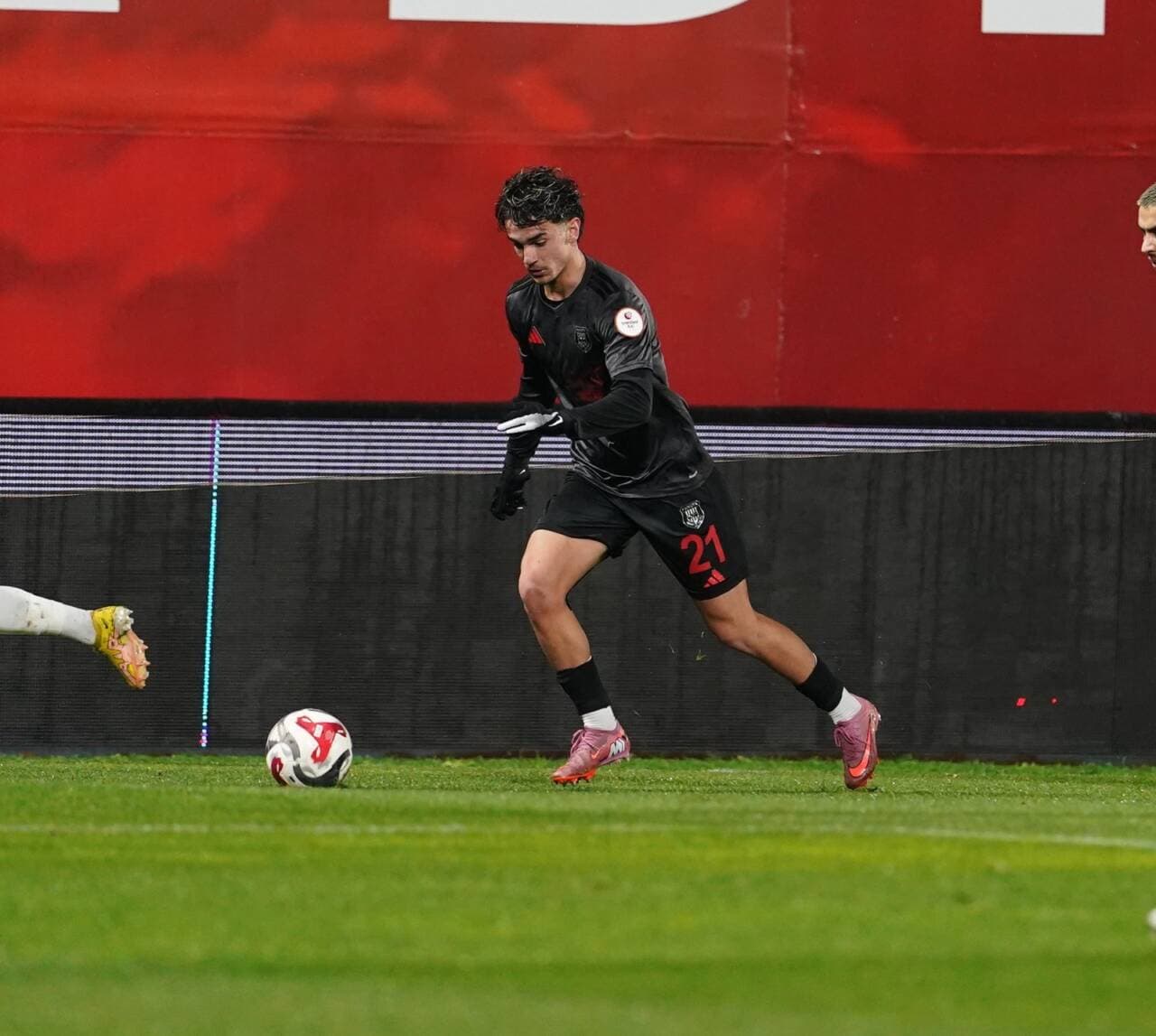 Bursaspor, genç sağ bek Hüseyin Maldar'ı kadrosuna katmaya hazırlanıyor