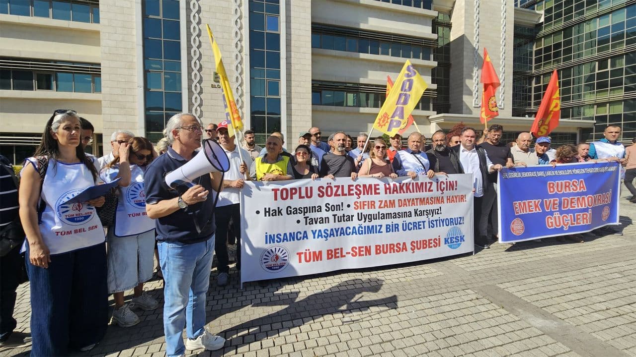 TÜM BEL-SEN'den Bursa Büyükşehir önünde toplu sözleşme tepkisi