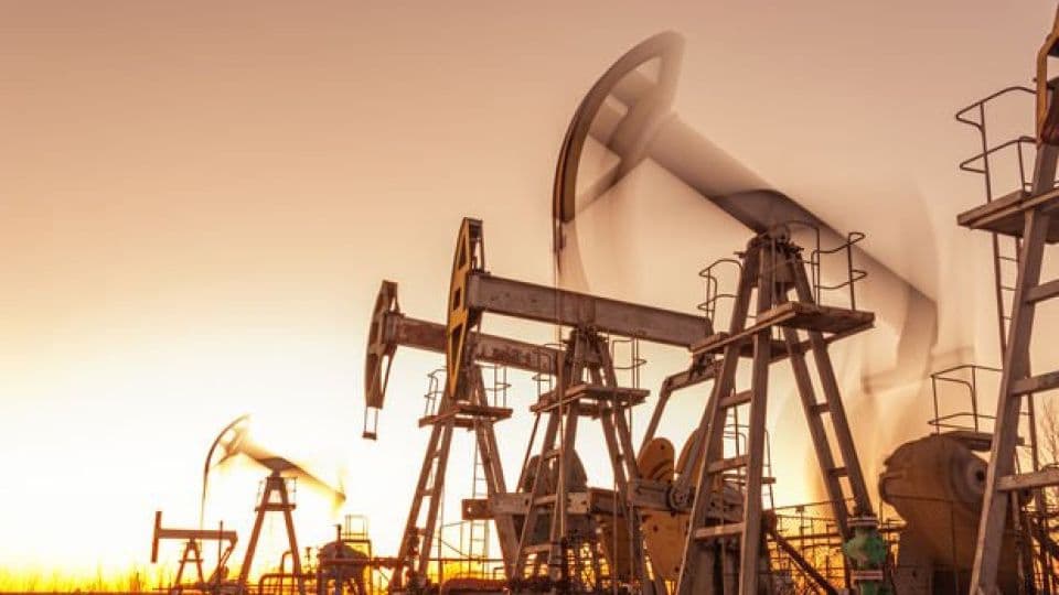 ABD-İran Ateşkes Endişeleri Küresel Petrol Fiyatlarını Yükseltti