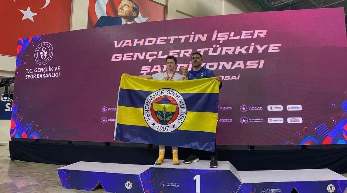 Bursalı Genç Boksör Selçuk Efe Şentürk Türkiye Şampiyonu Oldu