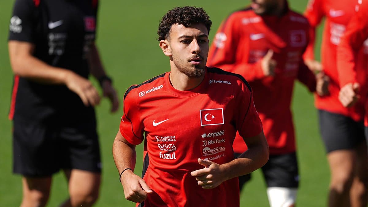 A Milli Takım Belçika'ya Mağlup Oldu, İlhan Fakılı İlk Kez Milli Formayı Giydi
