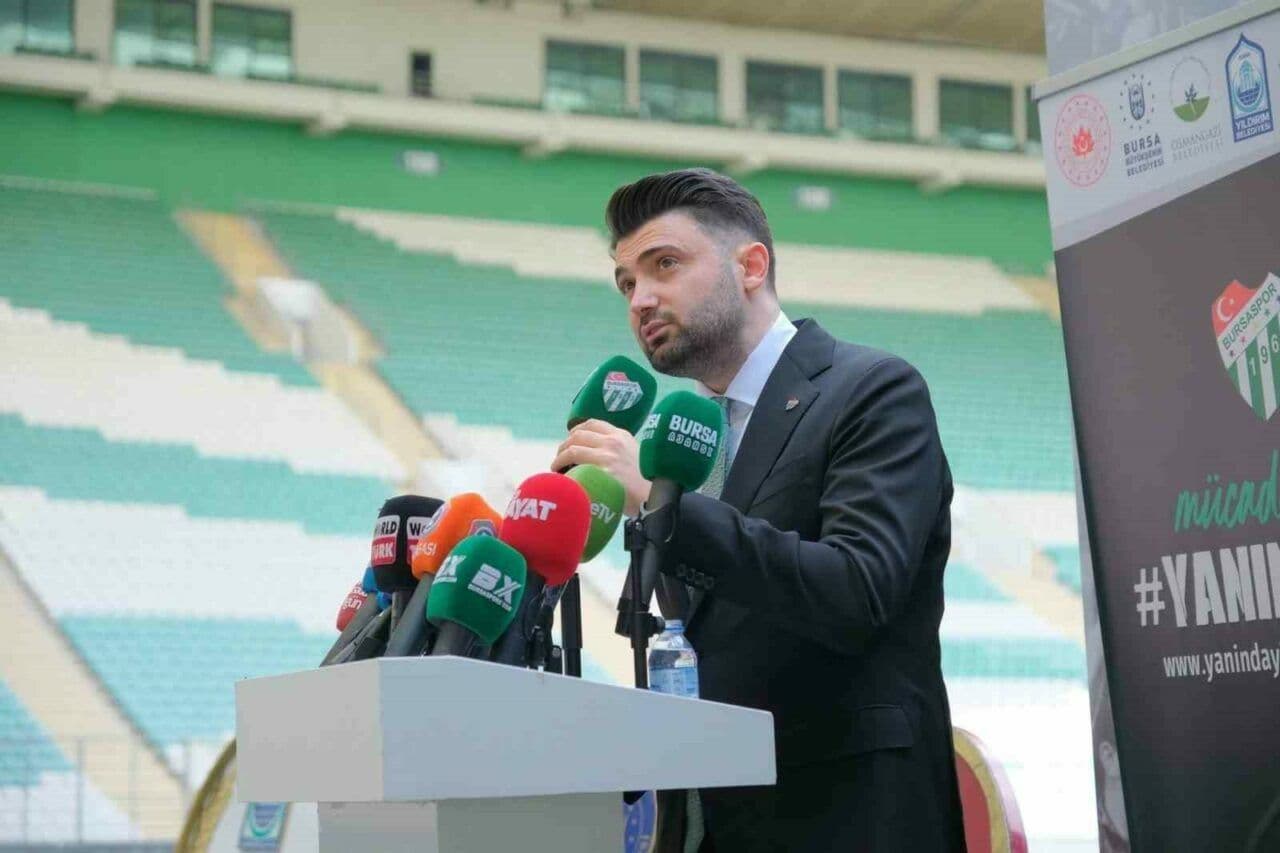 Bursaspor Başkanı Çelik'ten Acı Kayıp Mesajı: Ertuğ Toker Vefat Etti